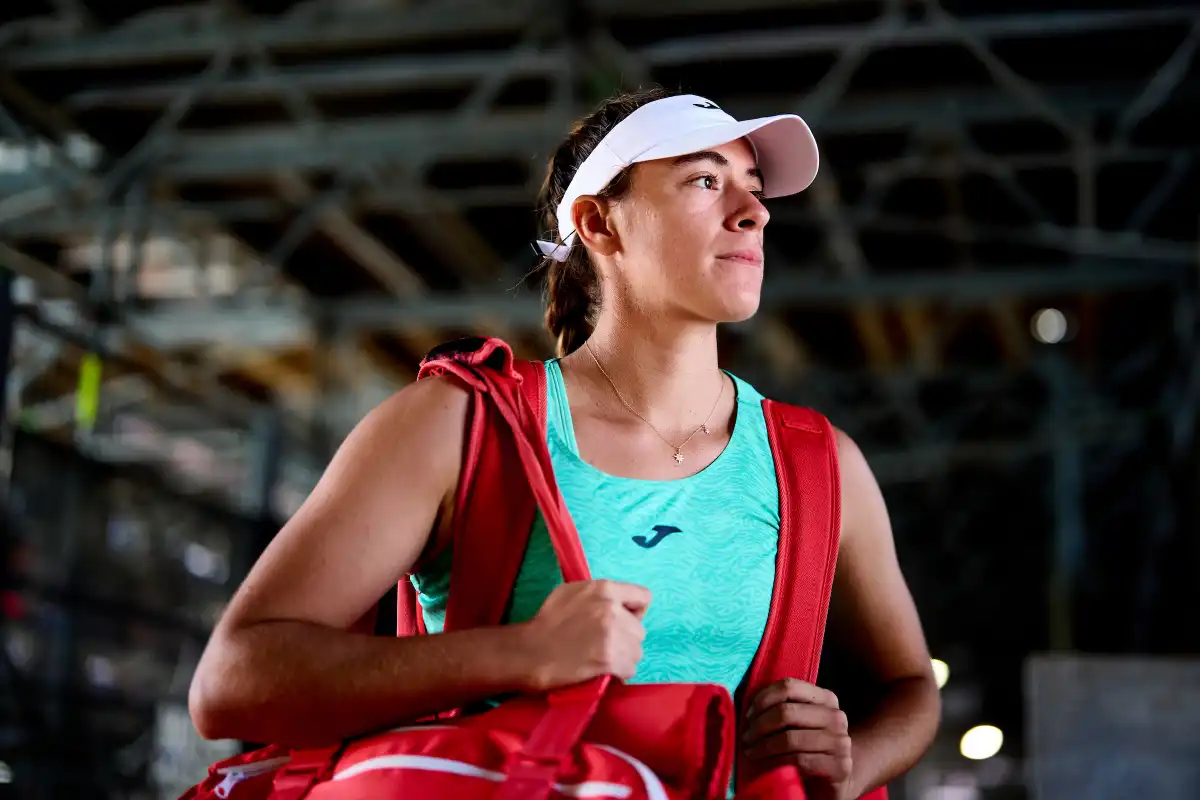 Solana Sierra remontó a Sonmez y se clasificó a octavos de final 