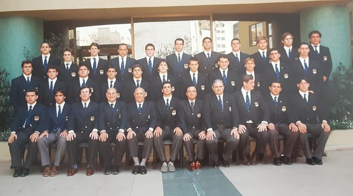 El plantel completo de Los Pumitas de 1997.