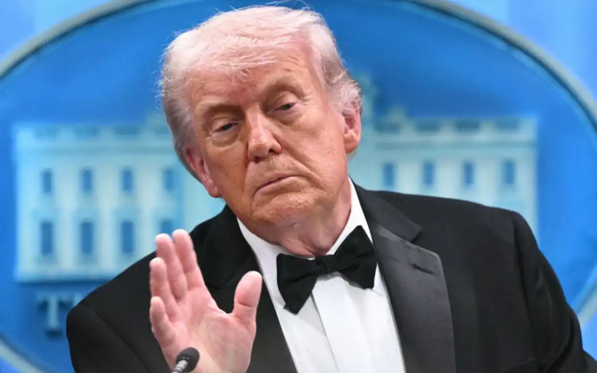 TRAS EL TIROTEO. Poco después del incidente en la cena de gala con periodistas, Trump dio una conferencia de prensa y dijo que no será intimidado.