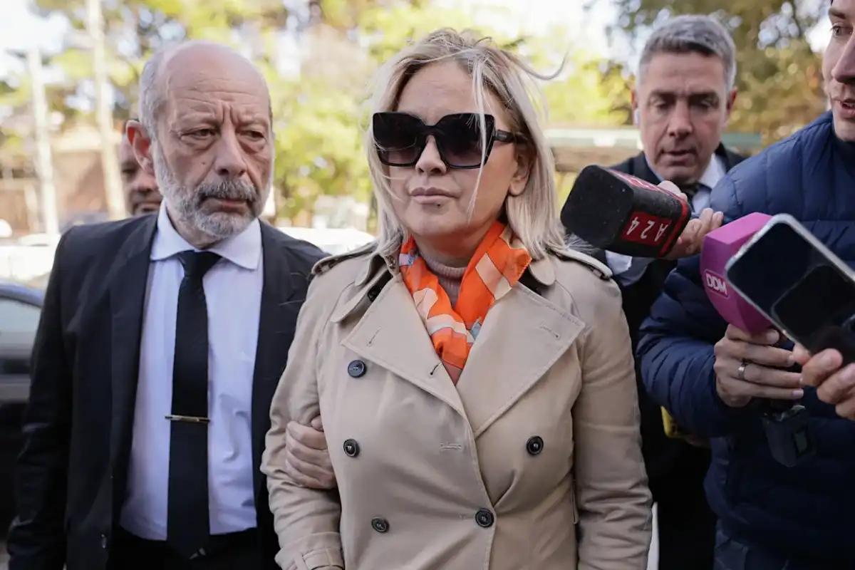 Juicio por Maradona: Verónica Ojeda, Carlos Díaz y una de las hermanas del 10 declaran este martes