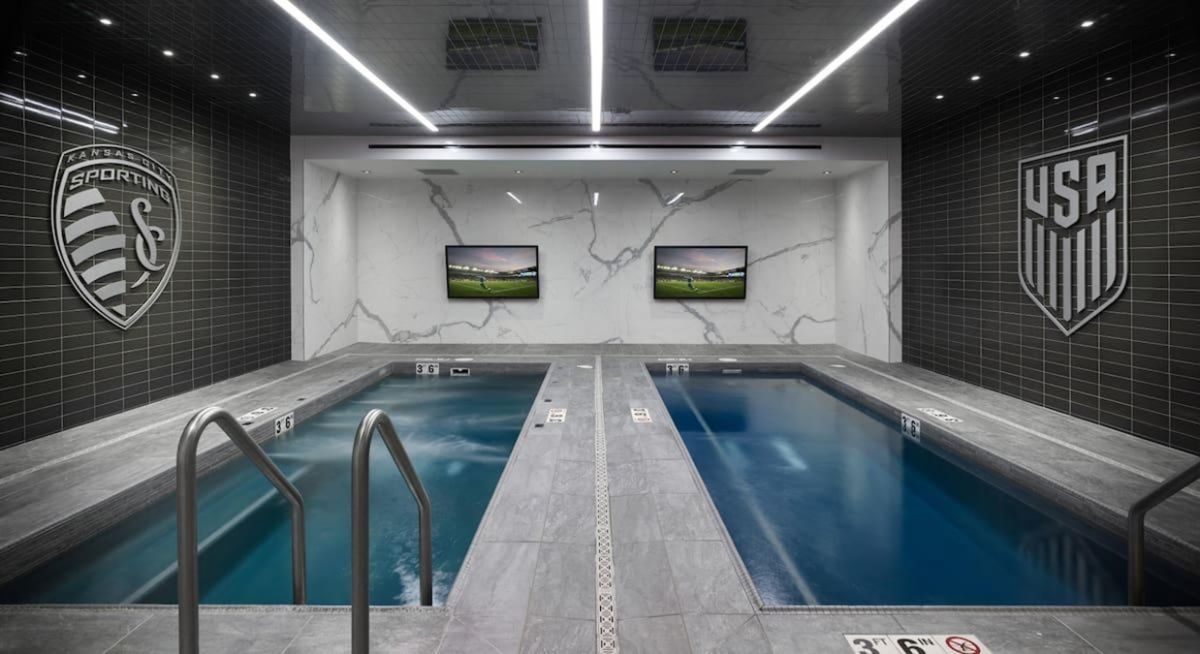 RECUPERACIÓN. Piletas de frío y calor para acelerar la puesta a punto del plantel.