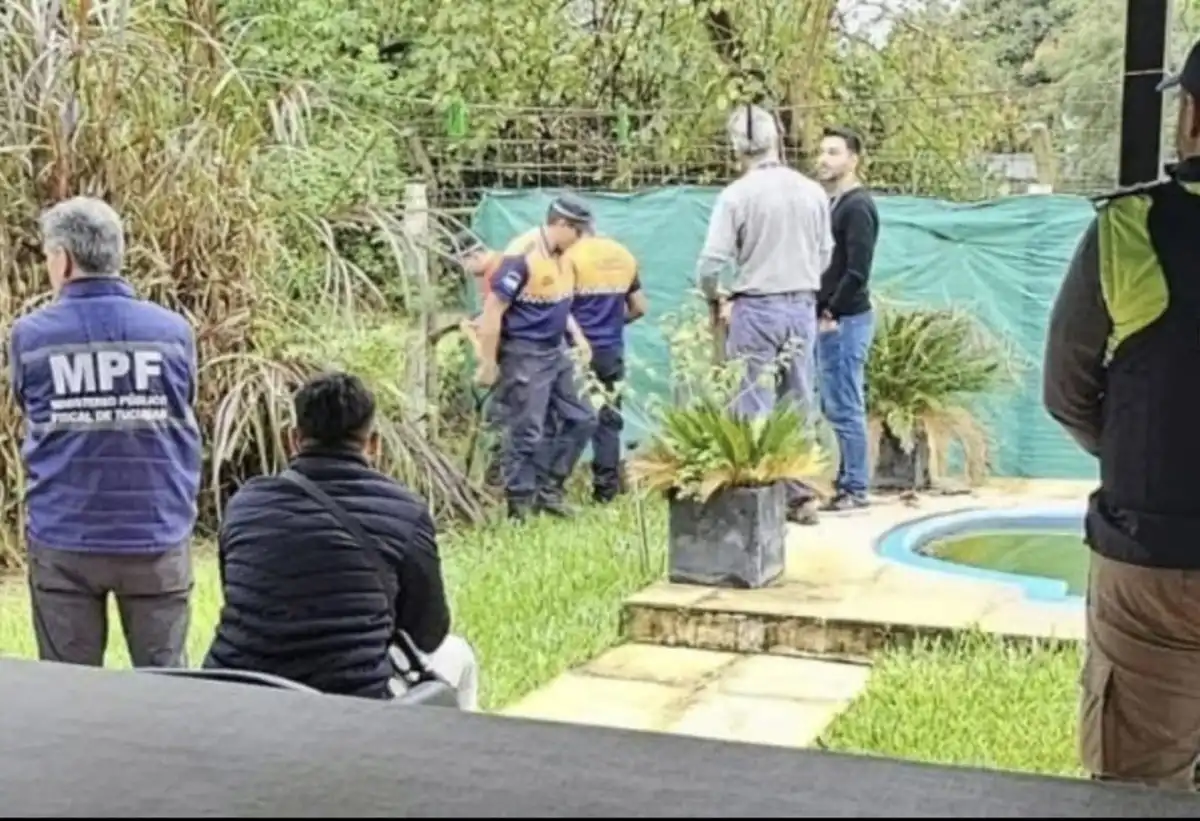 MANIOBRA. Una testigo declaró haber presenciado la quema de documentación y el enterramiento de bolsas con dinero.