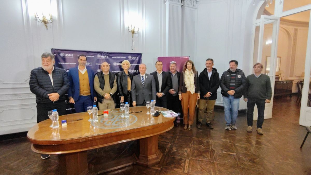 Del scrum al aula: lanzan beneficios para que jugadores de rugby puedan estudiar