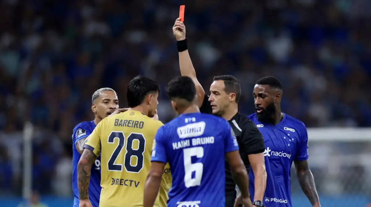 El fuerte descargo de Bareiro tras su expulsión en la derrota de Boca por la Copa Libertadores