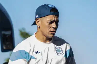 Racing presentó un descargo para reducir la sanción de Marcos Rojo y espera una definición clave
