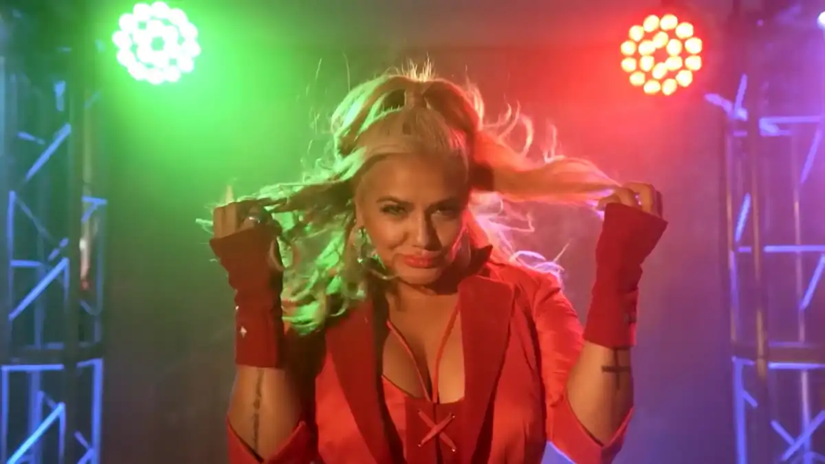 Gladys La Bomba Tucumana entró a Gran Hermano y rápidamente llamó la atención de uno de los galanes