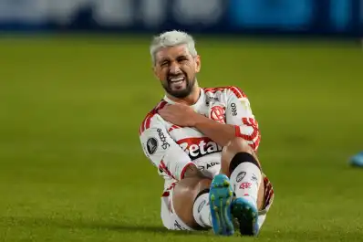 Alerta en Uruguay: De Arrascaeta sufrió una fractura y peligra su presencia en el Mundial