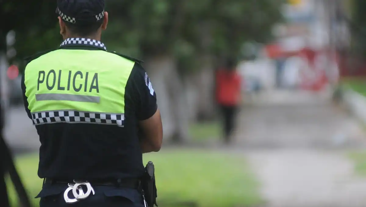 Policías detuvieron al sobrino, escondido en una escuela. 