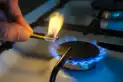 2,5 millones de hogares dejaron de recibir ayuda en luz y gas