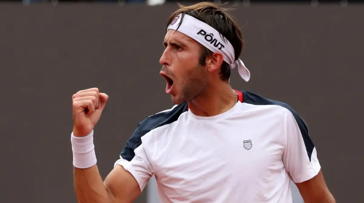 Tomás Etcheverry logró su mejor ranking ATP y superó a Francisco Cerúndolo