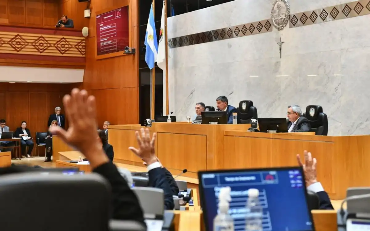 CONTINUIDAD. La sesión había pasado a un cuarto intermedio. 