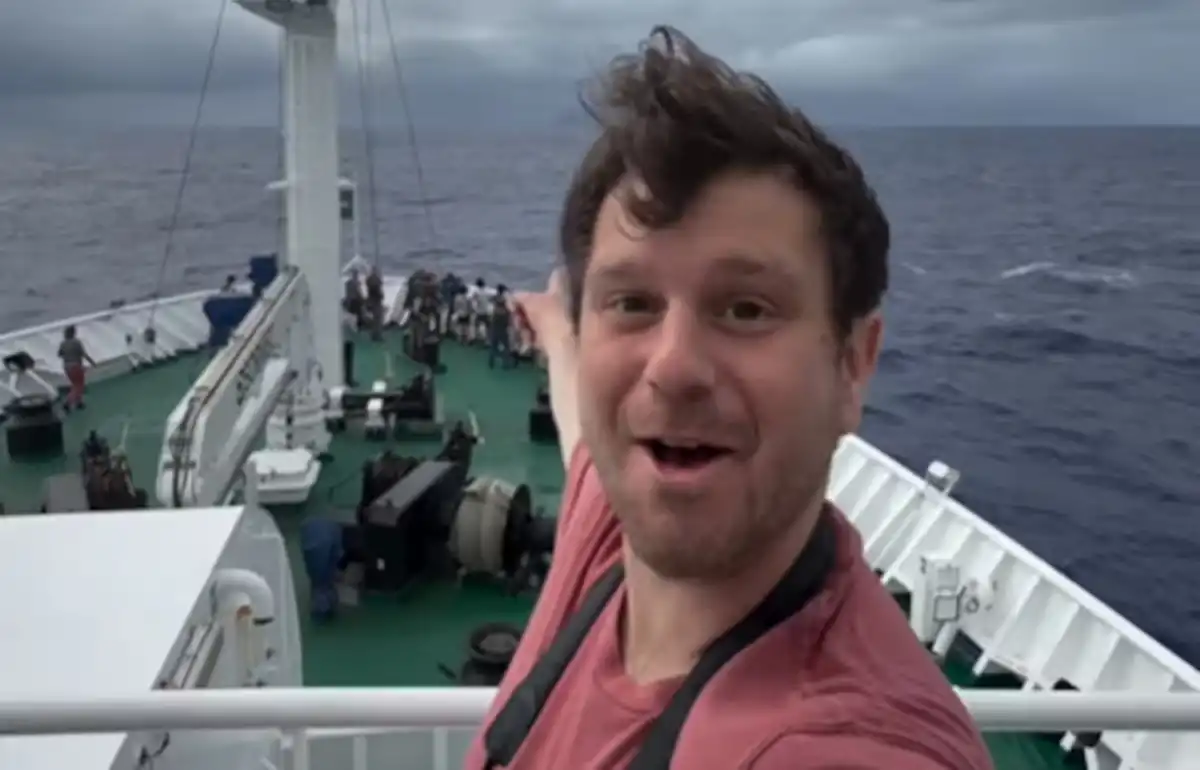 Un influencer contó cómo vive a bordo del crucero donde se desató el brote de hantavirus