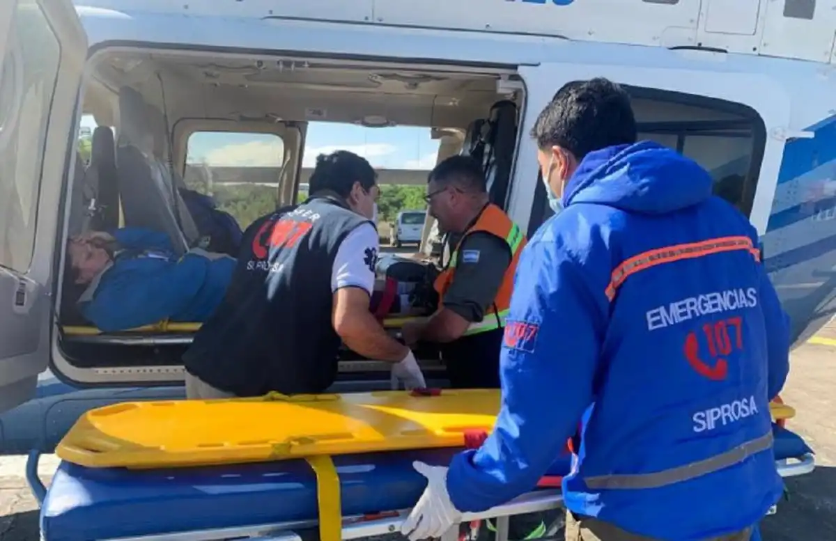 Evacuaron a la directora de una escuela de alta montaña. Foto: Ministerio de Salud.