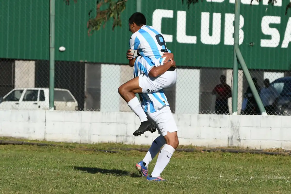 Atlético venció 1-0 a Sportivo Guzmán con gol de Facundo Coman.