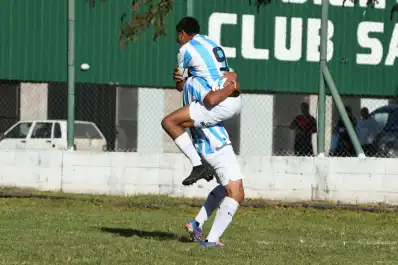 Atlético Tucumán volvió al triunfo y se prende en la cima de la Liga Tucumana