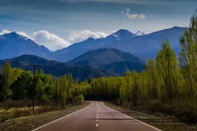 El rincón argentino entre montañas y viñedos candidato a mejor destino rural del mundo