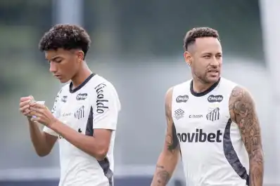 Escándalo en Santos: Neymar habría golpeado al hijo de Robinho tras una gambeta en el entrenamiento