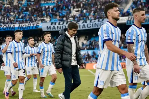 “Este semestre fue un desastre”: la feroz autocrítica de Gustavo Costas tras la sufrida clasificación de Racing