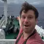Un influencer contó cómo vive a bordo del crucero donde se desató el brote de hantavirus