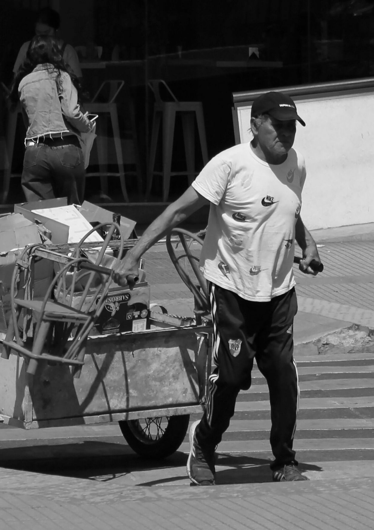 VERDAD DE LA CALLE. Imagen cotidiana del esfuerzo por sobrevivir.
