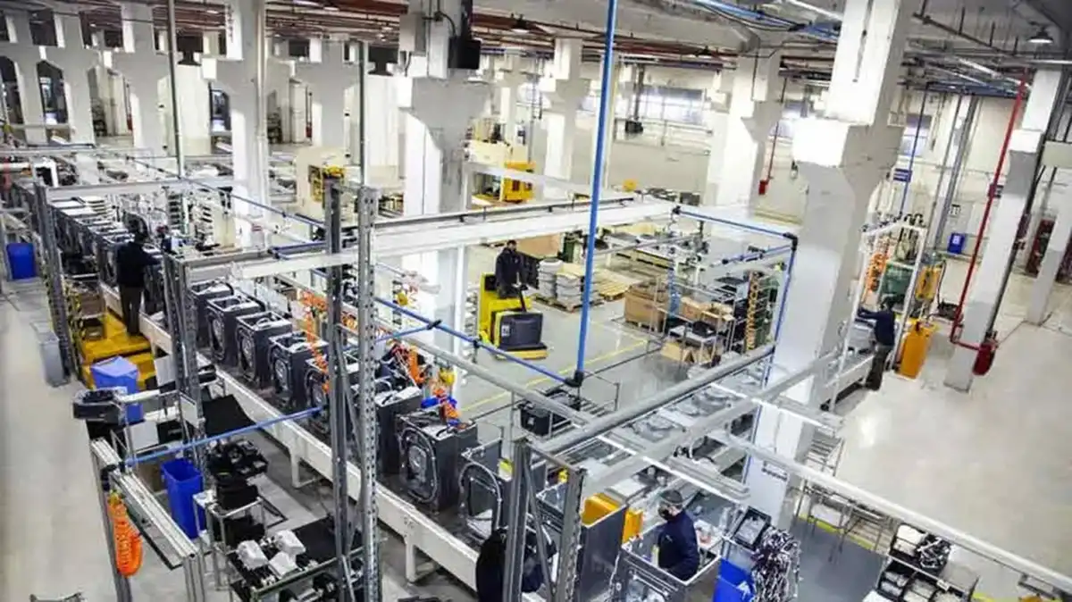 El derrumbe de un gigante: recorte de 600 empleos, electrodomésticos hechos en China y retiros