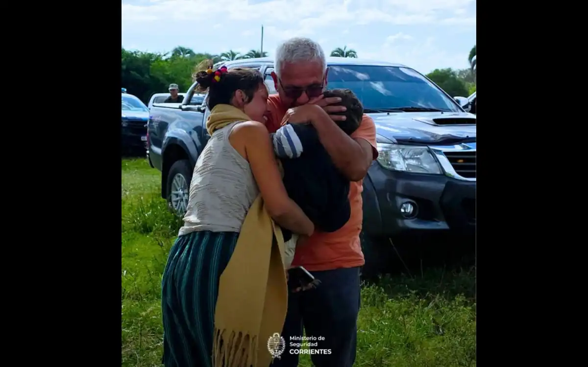 Corrientes: así fue el feliz reencuentro del niño desaparecido con su mamá