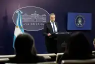 Adorni esquivó preguntas en la sala de prensa y la Justicia sigue presionando