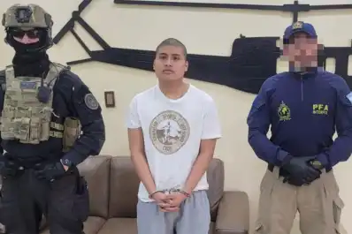 Triple crimen narco: así fue la llegada de Pequeño J, extraditado desde Perú