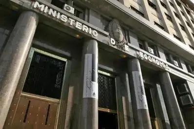 Argentina volvió a acudir a Estados Unidos para cumplir con un vencimiento de intereses con el FMI