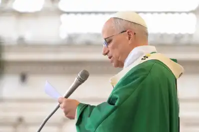 Donald Trump vuelve a arremeter contra el papa León XIV