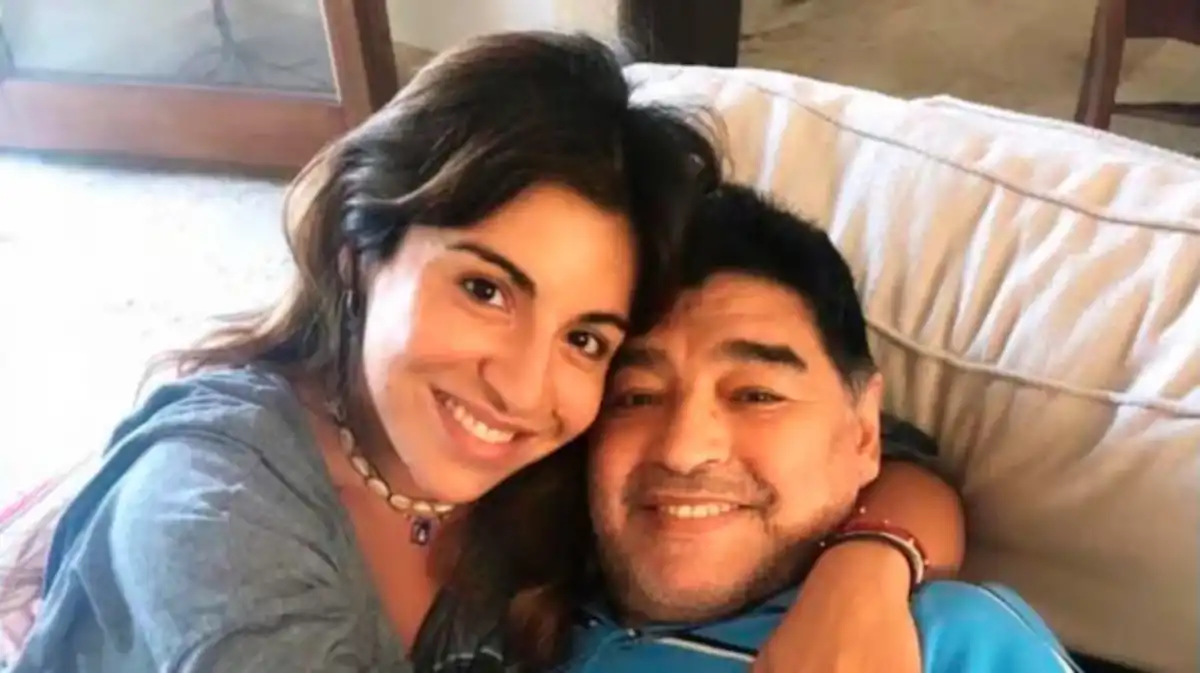 La impactante señal que Gianinna Maradona asegura haber recibido de Diego mientras manejaba