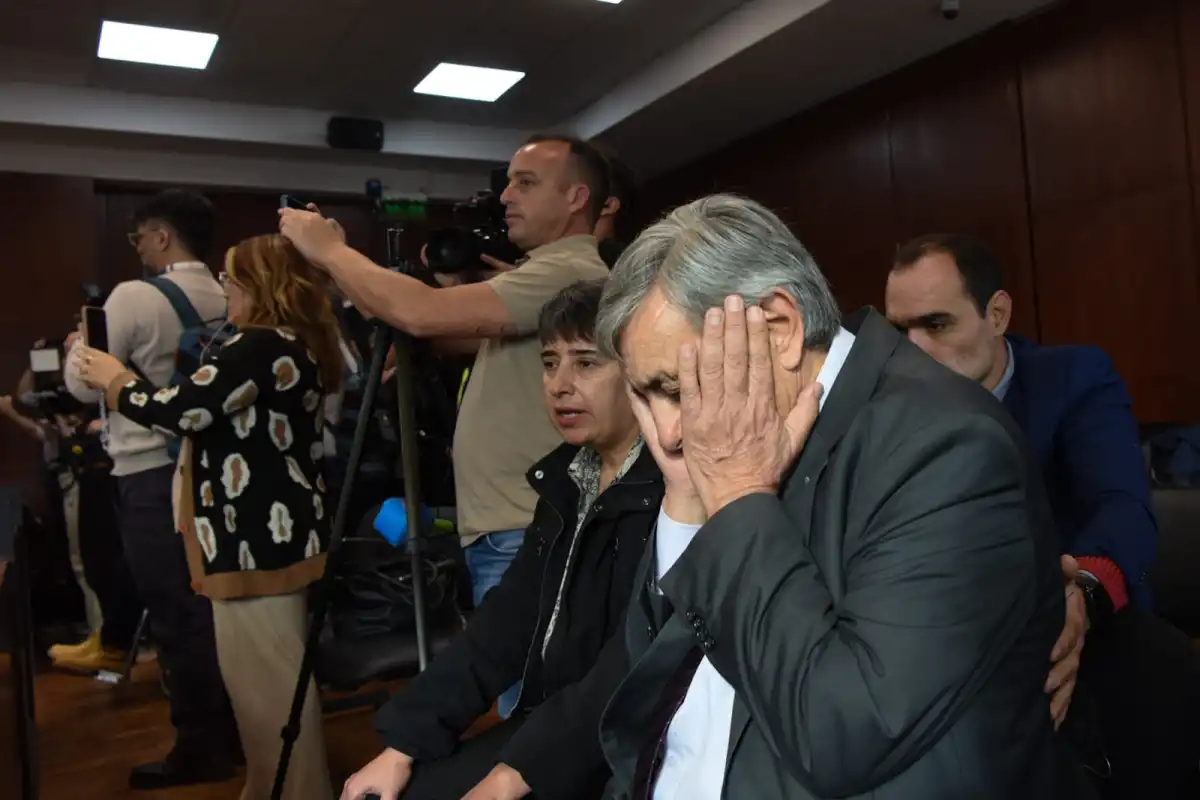 ALBERTO LEBBOS. El dolor del padre de Paulina tras conocer que el crimen de su hija quedará impune.