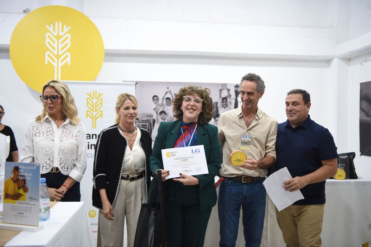 PRESENTE. Alejandra Barros, gerenta de Marketing de LA GACETA, reafirmó el compromiso de la empresa con este plan.