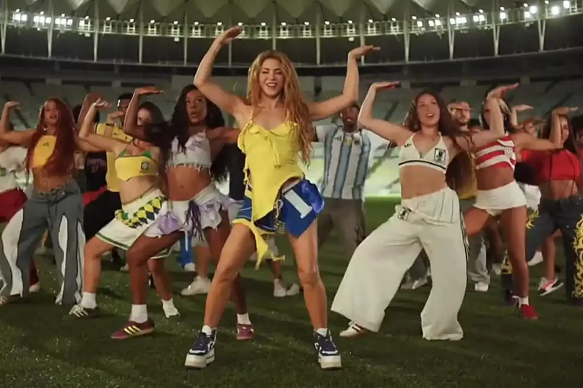 Captura de pantalla del videoclip. 