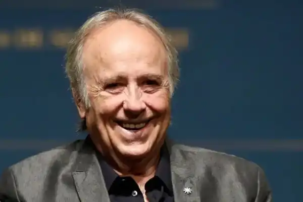 Video: el profundo y emotivo mensaje de Joan Manuel Serrat sobre la vejez que se volvió viral