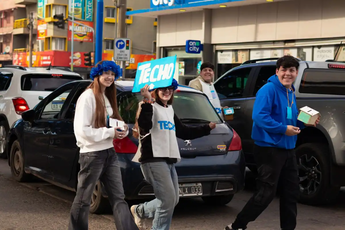 COLECTA 2025. La campaña de TECHO volverá a las plazas y semáforos de San Miguel y Yerba Buena.