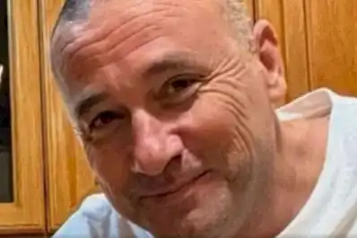 Buscan a un argentino que desapareció en Valencia, tras haber dejado su camioneta en un taller