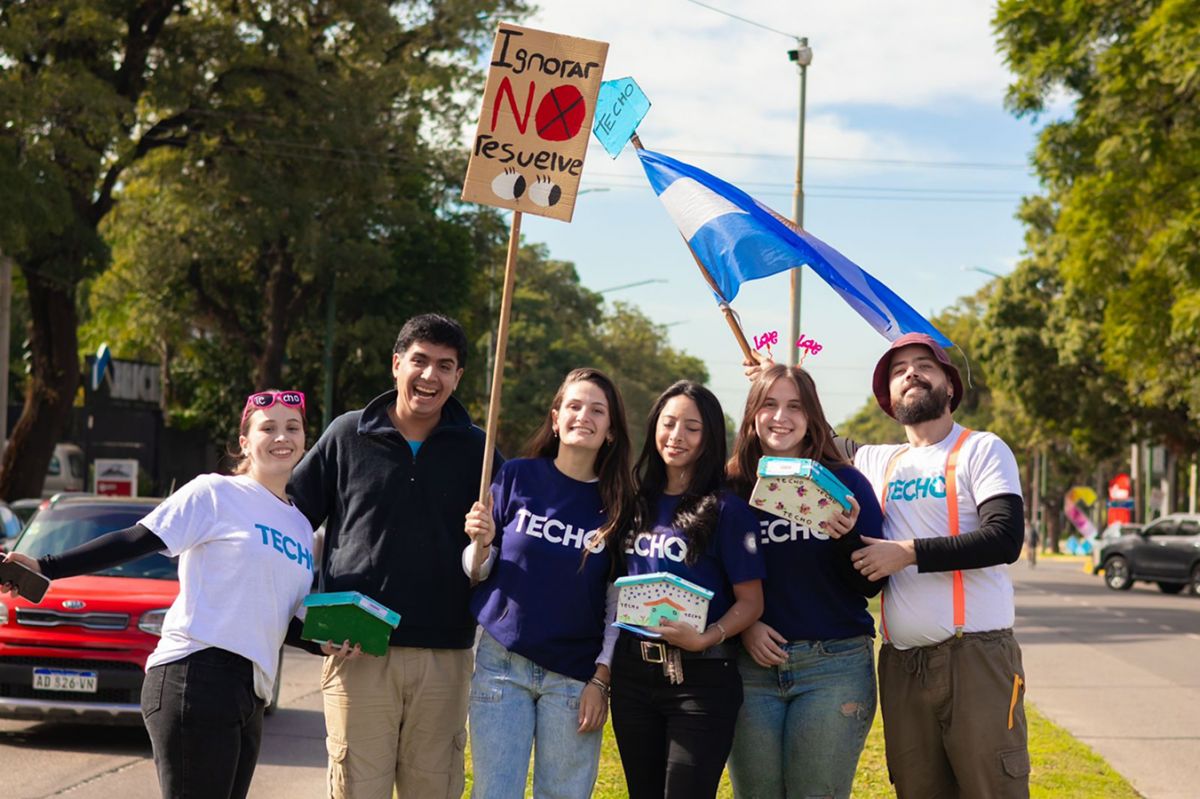 COLECTA 2025. La campaña de TECHO volverá a las plazas y semáforos de San Miguel y Yerba Buena.