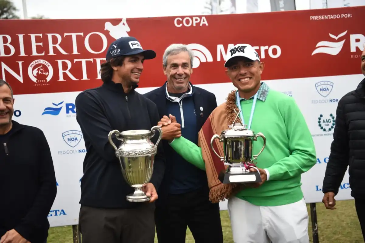 FESTEJO. Núñez levanta la Copa de campeón; Oliva Pinto se quedó con el segundo puesto.