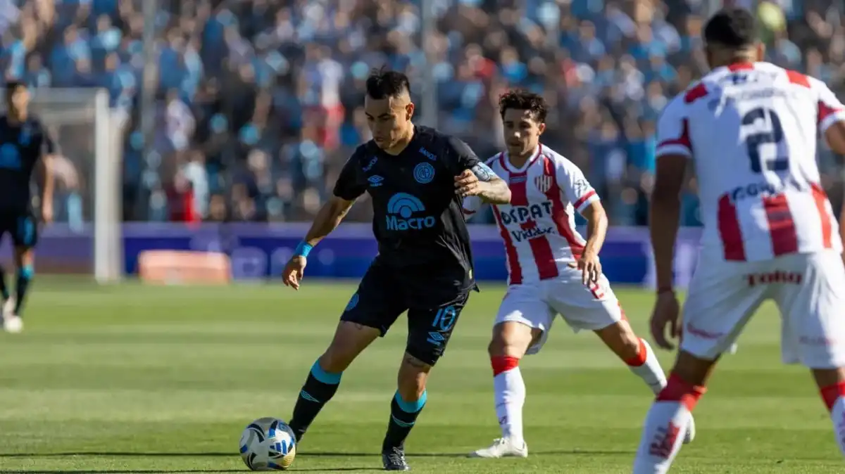ÚLTIMA VEZ. En el Clausura 2025, Unión llegó clasificado a la cancha de Belgrano, lo venció y lo dejó sin playoffs. Ahora, el Pirata buscará revancha.