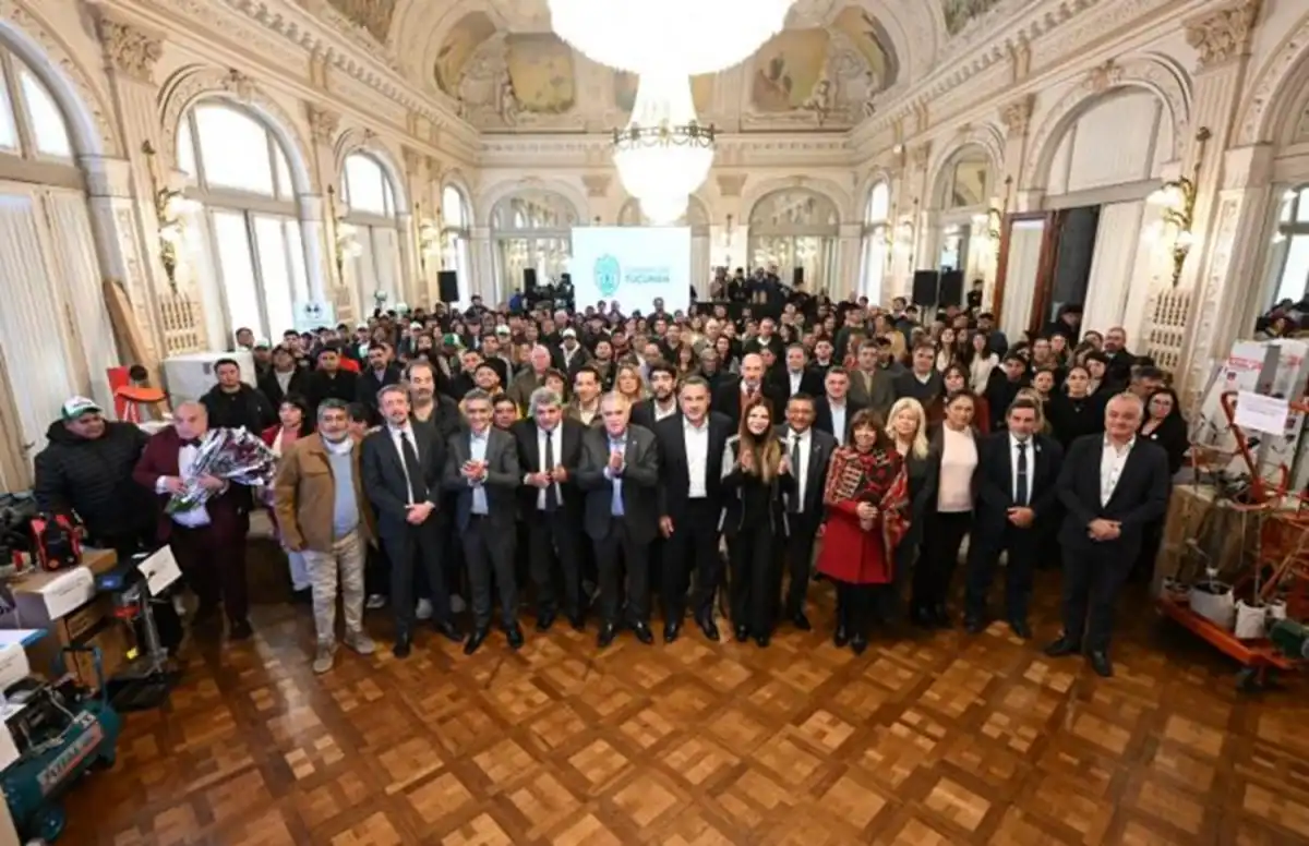Jaldo entregó equipamiento y firmó convenios por más de $168 millones para fortalecer cooperativas tucumanas