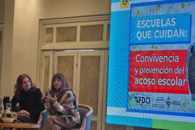Acoso escolar: los adolescentes sufren mucha soledad y buscan que alguien los vea