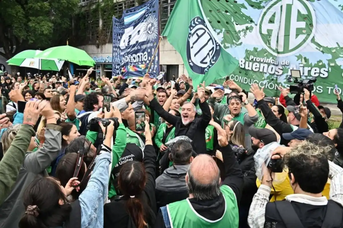 ATE anuncia jornada de lucha en aeropuertos y amenaza con un paro que podría afectar vuelos en todo el país