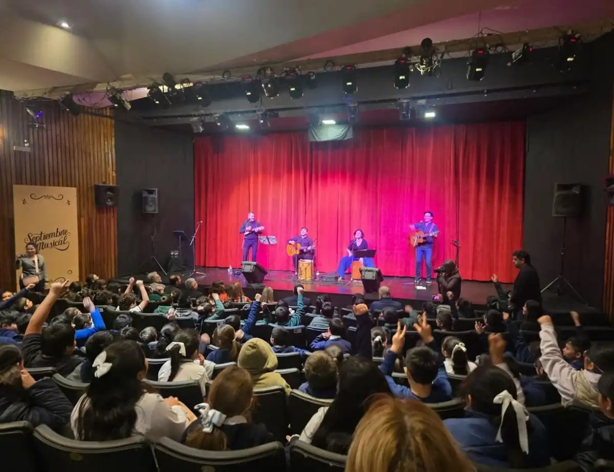MÚSICA DE INICIO. El grupo La Llave hizo un “Concierto didáctico”.