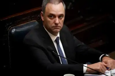La oposición en Diputados busca adhesiones para interpelar a Adorni