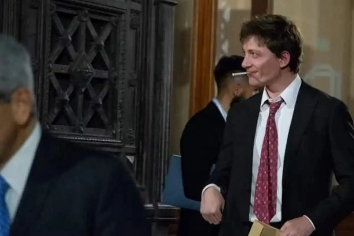Santiago Caputo viajó a Washington para afianzar el vínculo con el gobierno de Trump y mantiene una agenda reservada