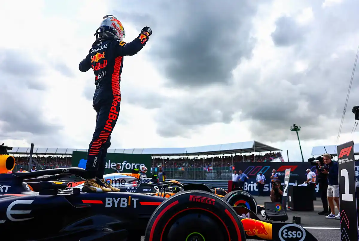 FIGURA DE LA FÓRMULA 1. Max Verstappen es uno de los pilotos que suele competir en el circuito de Silverstone. / ARCHIVO LA GACETA
