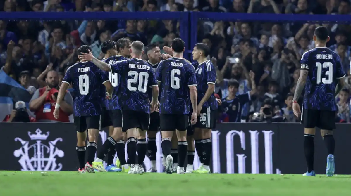 Sorpresa para Scaloni: un jugador de la selección argentina se quedó sin club a días del Mundial