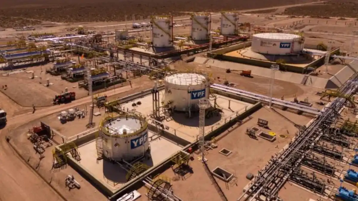 YPF anunció una inversión de U$S 25.000 millones para acelerar el desarrollo de Vaca Muerta
