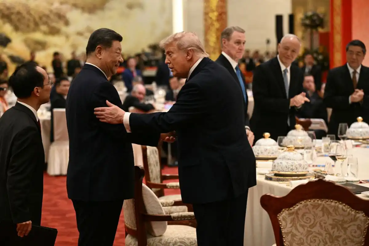 PROTOCOLO. Xi recibió a Trump en el Gran Salón del Pueblo, como parte de la recepción formal diplomática.